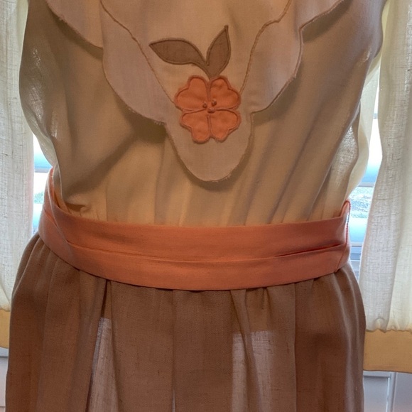 Floral Embroidered Midi Dress - Picture 3 of 10